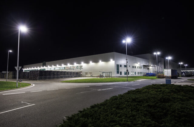 Bezkonkurenčná rýchlosť dodávok originálnych dielov prináša zákazníkom značky Škoda servis bez zbytočných prestojov