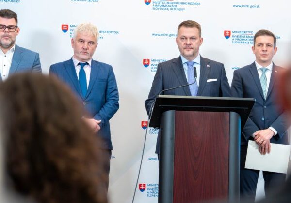 Ministerstvo investícií pripravuje nový zákon na ochranu detí v digitálnom priestore – VIDEO, FOTO