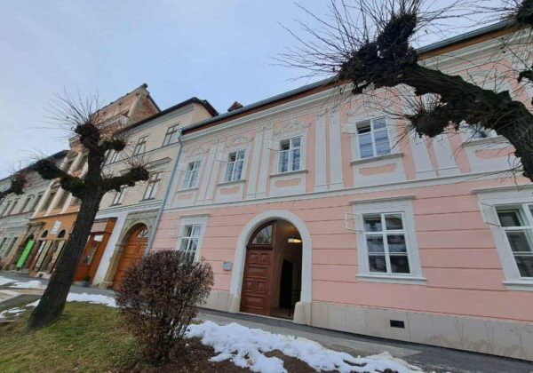 Meštiansky dom v Levoči prešiel komplexnou obnovou, reštaurátori zachovali viaceré historicky cenné prvky – VIDEO, FOTO