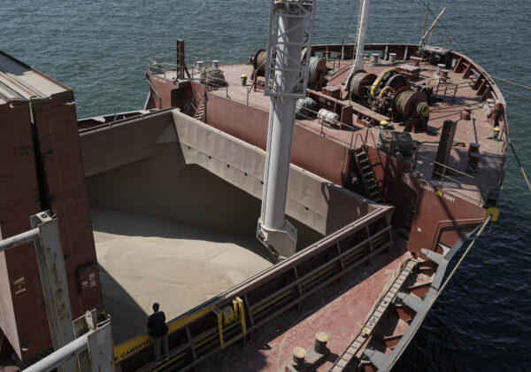 Ukrajina obvinila Rusko z útoku dronom na tureckú nákladnú loď prevážajúcu slnečnicový olej