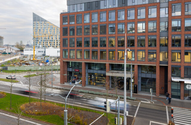 Centrála poisťovne Kooperativa má nové sídlo v Twin City C