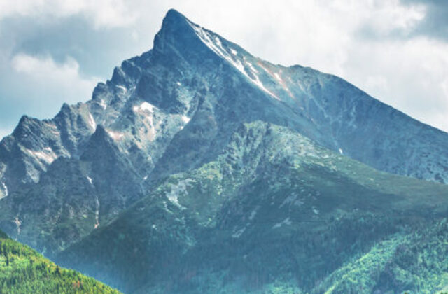 Výstup na Kriváň bol kedysi otázkou odvahy. Štúr ho zdolal bez výstroja, aký poznáme dnes