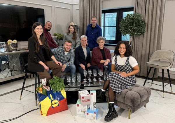 Známa kapela prekvapila netradičným „skleneným“ koncertom