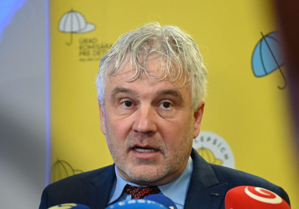 Mikloško predstavil výsledky pilotného monitoringu žobrajúcich detí, poukázal na alarmujúce výsledky