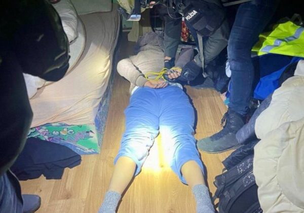 Žena nútila maloletú osobu poskytovať sexuálne služby, hrozí jej až 20 rokov väzenia – FOTO