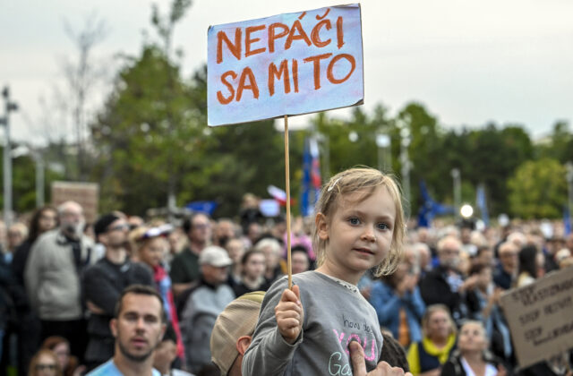 Chráňte oznamovateľov, nie korupciu! V Bratislave bude protestný pochod proti zrušeniu úradu na ochranu oznamovateľov