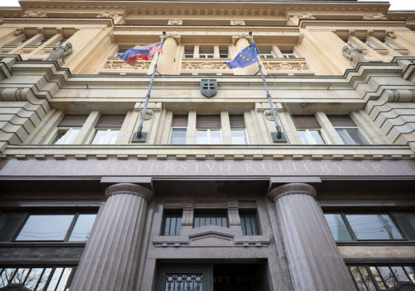 Ministerstvo kultúry má nové služobné vozidlá, cieľom je centralizácia a zníženie nákladov