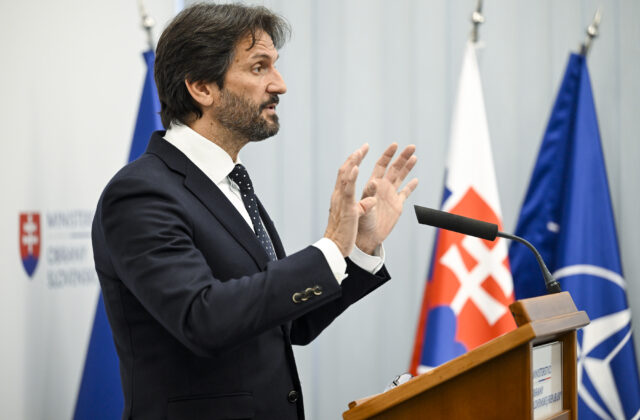 Kaliňák sa zastal svojho štátneho tajomníka Melichera, podľa&hellip;