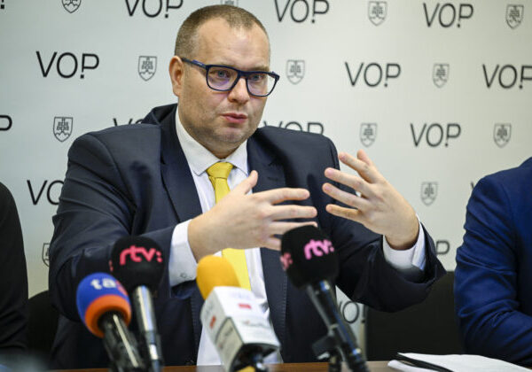 Dobrovodský odporúča Ústavnému súdu SR pozastaviť účinnosť zákona o ochrane oznamovateľov, upozornil na nezvratné dopady