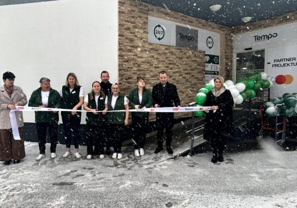 Neobmedzené nakupovanie už aj v najchladnejšej obci Slovenska. COOP Jednota spúšťa v Oravskej Lesnej siedmu predajňu 24/7