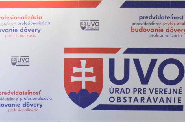 Úrad pre verejné obstarávanie robil sympózium v priestoroch dodávateľa, ktorému pomohol vyhrať spory