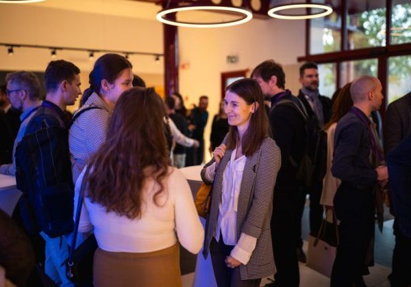 Ľudia na Slovensku veria sile volieb, no boja sa o demokraciu