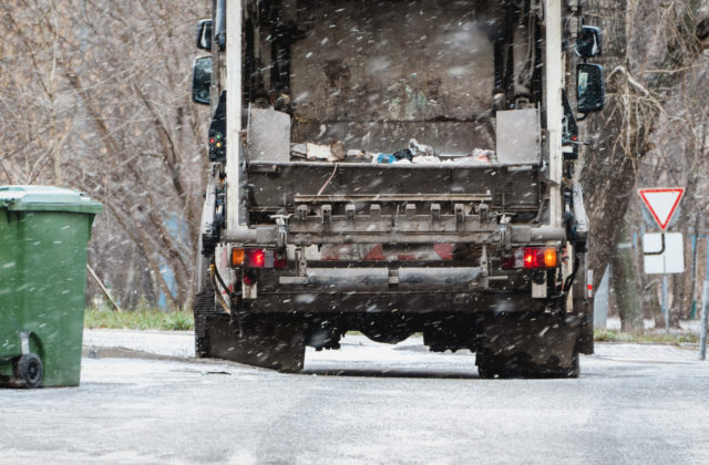 Obyvatelia Vranova nad Topľou zaplatia menej za komunálny odpad, mesto zníži od budúceho roka poplatky