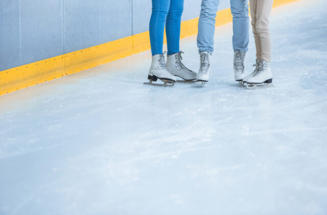Vianočné trhy v Petržalke obohatili ľadovým klziskom a snehovým areálom, inšpirovali sa Viedňou