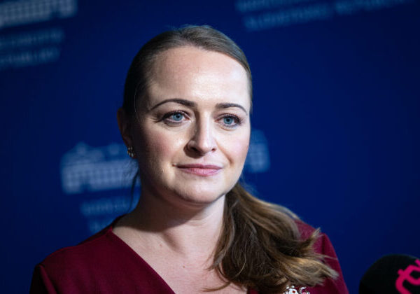 Konflikt medzi vládou a odbormi o platy vo verejnej a štátnej správe vstupuje do ostrej fázy, kompromis stál na jasnej výmene