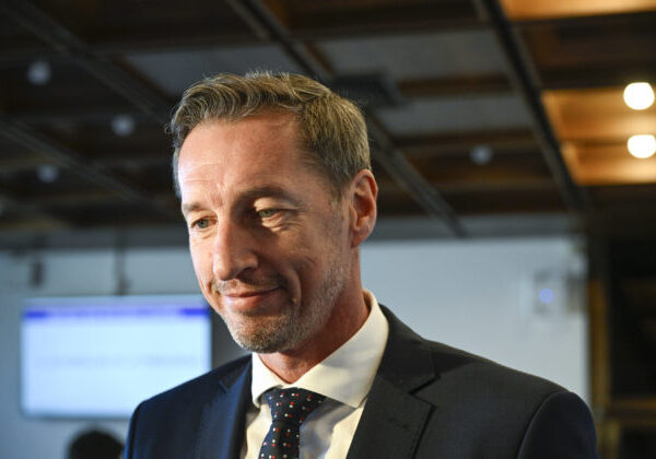 Zariadenia sociálnych služieb v Prešovskom kraji dostali špeciálne vozidlá, uviedol Majerský