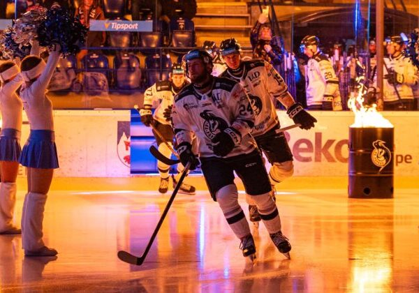 HK Poprad spojil Vianoce s pomocou: Kamzíci rozdávali radosť tam, kde je najviac potrebná