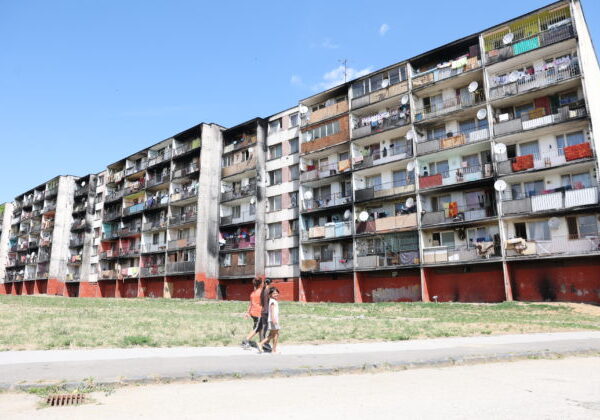 Slovenská katolícka charita spolupracuje s Luníkom IX, cieľom je riešiť problémy vylúčenej komunity