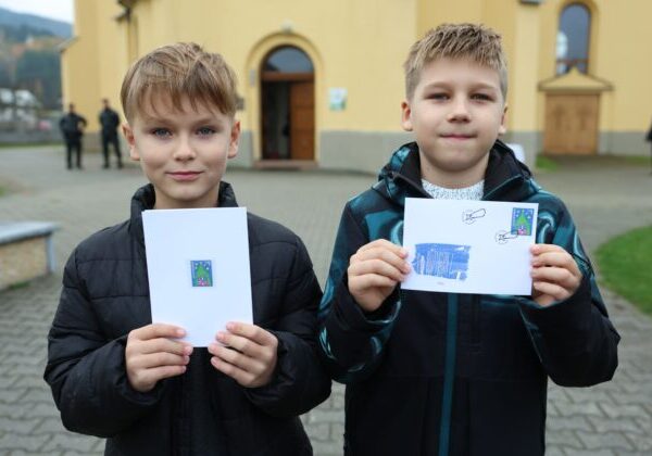 Koberec na ploché nohy, detektor lži či zdravie pre celú rodinu. Deti majú v liste Ježiškovi aj netradičné želania