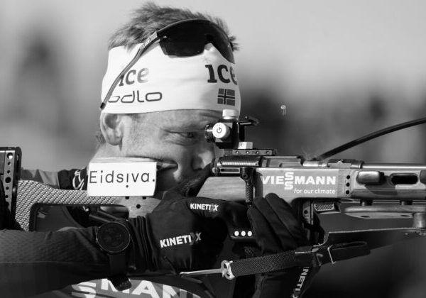 Zosnulý biatlonista Sivert Guttorm Bakken v minulosti otvorene hovoril o problémoch so srdcom po vakcíne proti COVID-19