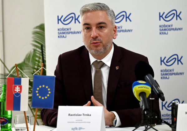 Košický samosprávny kraj získal od Rady mládeže Slovenska ocenenie MOST 2025