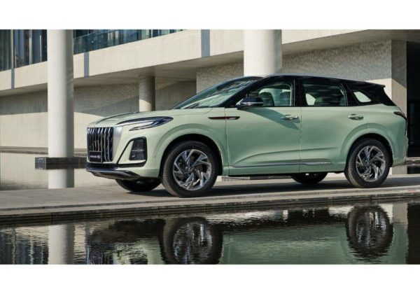 Najlacnejšie SUV od Hongqi je teraz ešte lacnejšie. Výbavou nabité HS3 dostalo limitovanú akciovú cenu len 33 900 eur