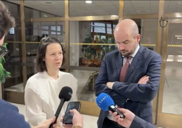 Opozícia chystá kontrolu v SIS, koalícia ju blokuje. PS tvrdí, že vláda sa bojí odhalenia toho, čo skrýva – VIDEO