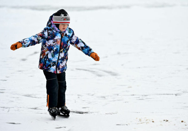Bratislava upozorňuje na korčuľovanie na zamrznutých rybníkoch, pod ľad sa prepadli už dvaja ľudia