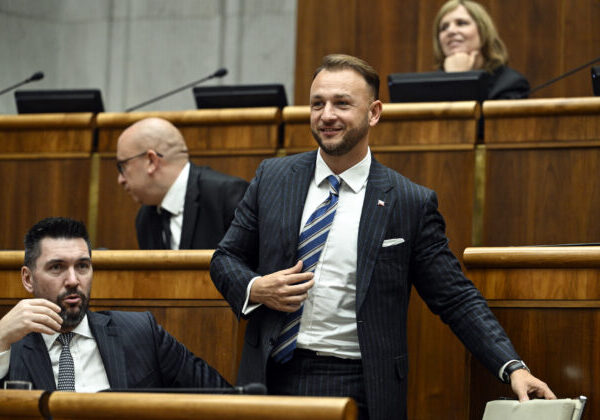 Šutaj Eštok chce vrátiť Hlas k predvolebným percentám, vyjadril sa aj k spolupráci s Republikou