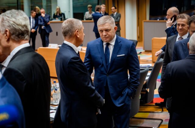 Český premiér Babiš príde na oficiálnu návštevu Slovenska, stretne sa s Rašim aj Ficom