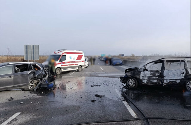 Nehoda dvoch áut uzavrela časť D1 smer Bratislava, polícia odkláňala premávku – FOTO