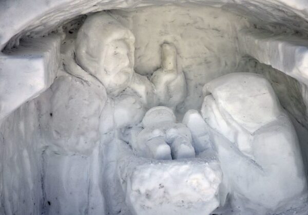 Betlehem zo snehu pri Rainerovej chate vo Vysokých Tatrách bude, ale opäť bez strechy