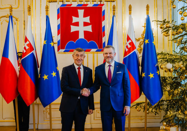 Pellegrini prijal českého premiéra Babiša, hovorili o slovensko-českých vzťahoch aj o vojne na Ukrajine – FOTO