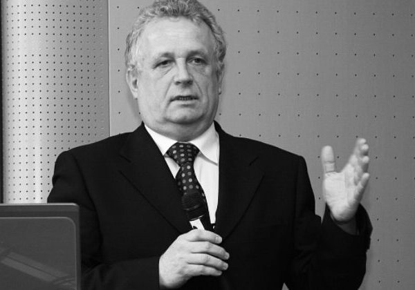 Vo veku 68 rokov zomrel biochemik a bývalý predseda SAV Jaromír Pastorek