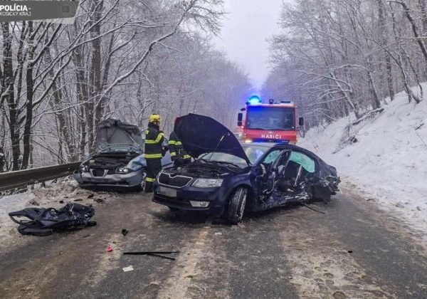 Vážna dopravná nehoda na východe Slovenska, medzi zranenými je aj dieťa – FOTO