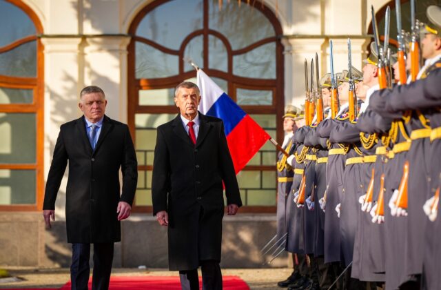 Fico a Babiš sa dohodli na obnove spoločných rokovaní vlád, obrovskú pozornosť venovali viacerým témam – VIDEO, FOTO
