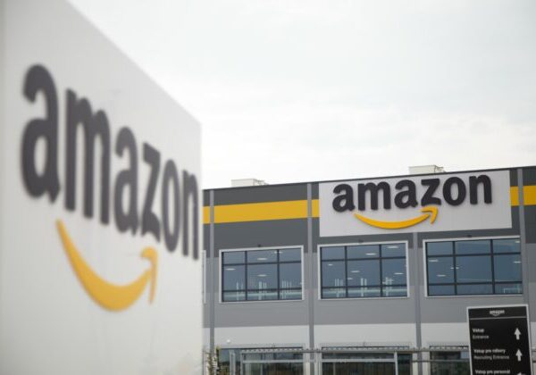 Amazon mal prepustiť predsedu odborov krátko po ich vzniku, zväz hovorí o porušení zákona