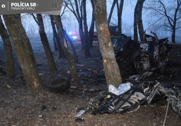 Polícia v prípade tragickej dopravnej nehody pri Veľkom Mederi nezistila protiprávne konanie inej osoby