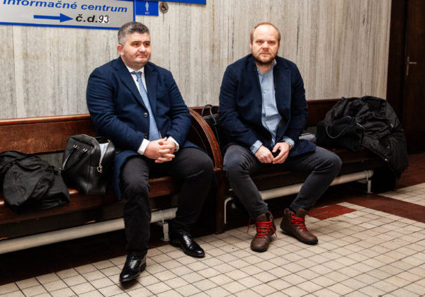 Proces v kauze Five Star Residence sa začal, dvaja obžalovaní priznali vinu, Kočner chýbal – VIDEO