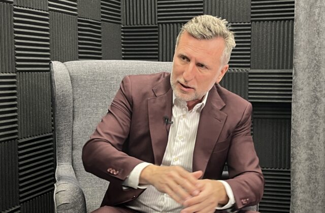 Bytov je málo a sú drahé, Winkler predstavil plán výstavby mestských bytov pre sociálne slabších – VIDEO