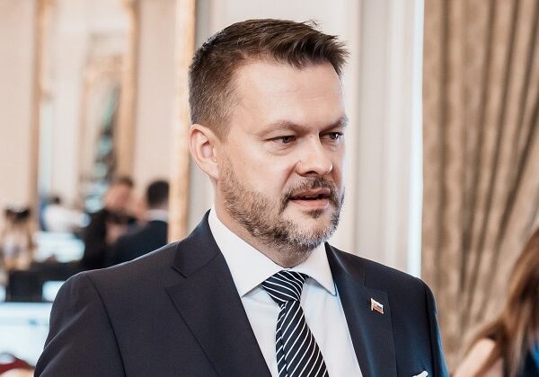 Ministerstvo investícií spustilo prvú výzvu Fondu malých projektov v rámci programu Interreg