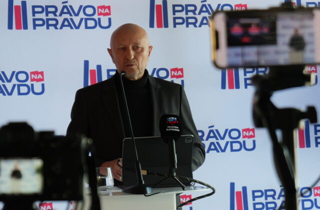 Strana Zoroslava Kollára vstupuje do politiky s jasným mottom: „Slovensko na prvom mieste“ – VIDEO, FOTO