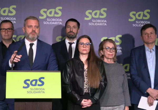 Liberáli požadujú poslanecký prieskum, tender na hasičské autá je podľa Krúpu „absolútny prúser“ – VIDEO