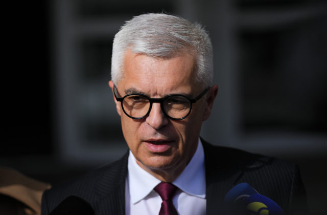 Slovensko stojí na tej nesprávnej strane a páli najdôležitejšie mosty k spojencom, tvrdí exminister Korčok