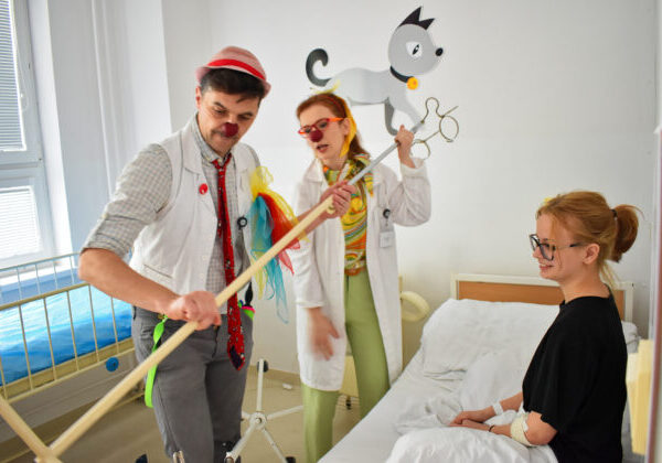 V roku 2025 zrealizovali zdravotní klauni 2 960 klauniád