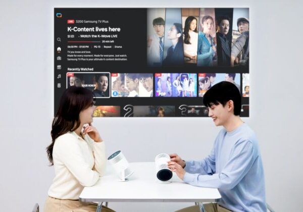 Samsung predstavuje prenosný projektor Freestyle+ s umelou inteligenciou