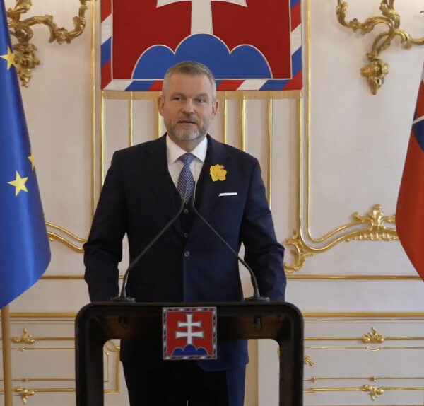 Pellegrini rokoval so samosprávami, tie varujú pred kolapsom služieb, ak sa nezmení dlhová brzda – VIDEO