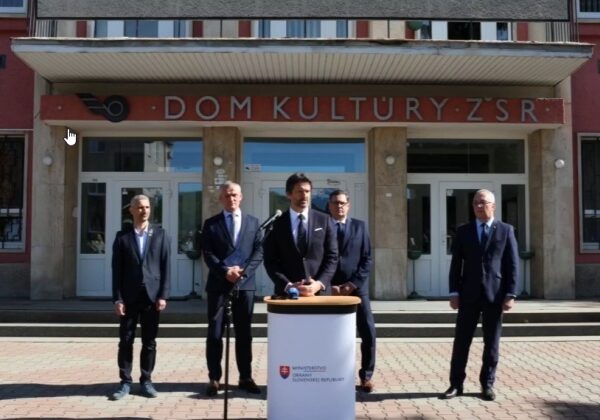 Kaliňák avizoval obnovenie Vojenského umeleckého súboru Jánošík, výberové konania sú už v príprave