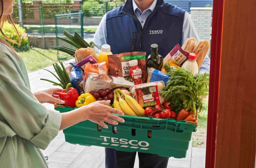 Tesco rozširuje online nákupy na Kysuciach. Potraviny až k dverám si môže objednať už 4,33 milióna Slovákov