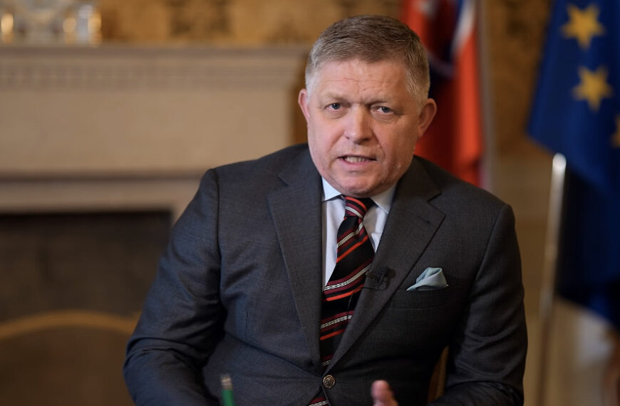 Litva a Lotyšsko nedovolia Ficovi preletieť cez ich územie pri lete do Moskvy, premiér hovorí, že si nájde inú trasu – VIDEO